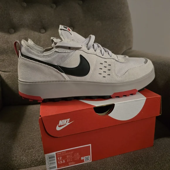 Nike C1TY "Phone Booth"Nike Men's - Picture 1 of 8